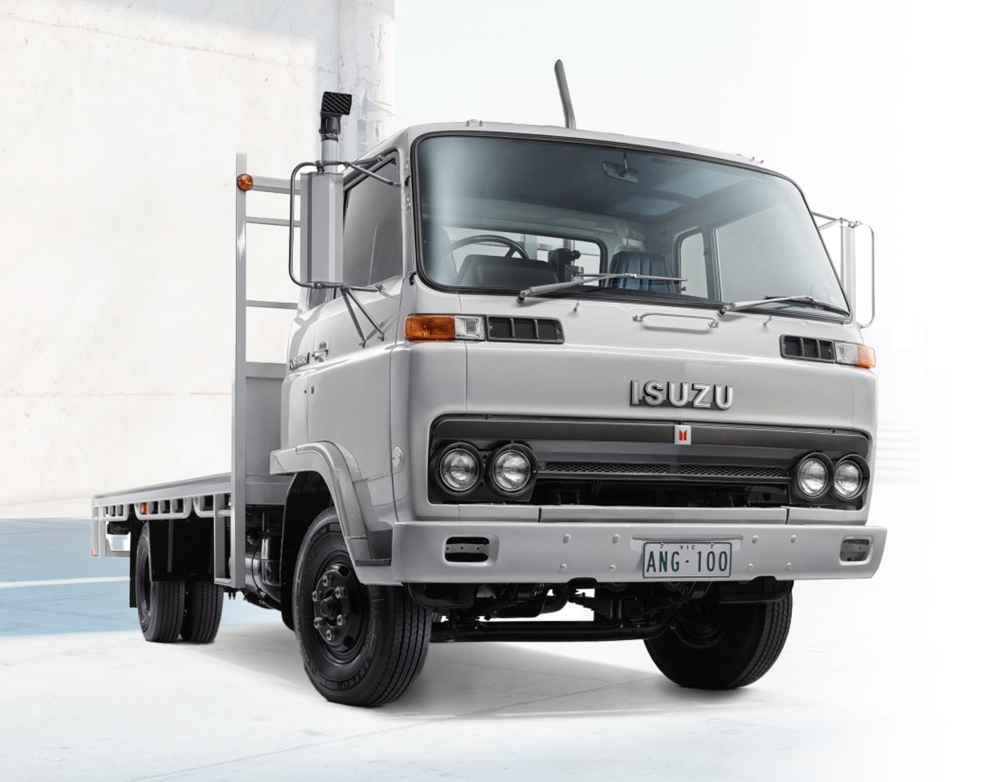 ISZS2669 Old Truck 50 50 Block 720X560 2X