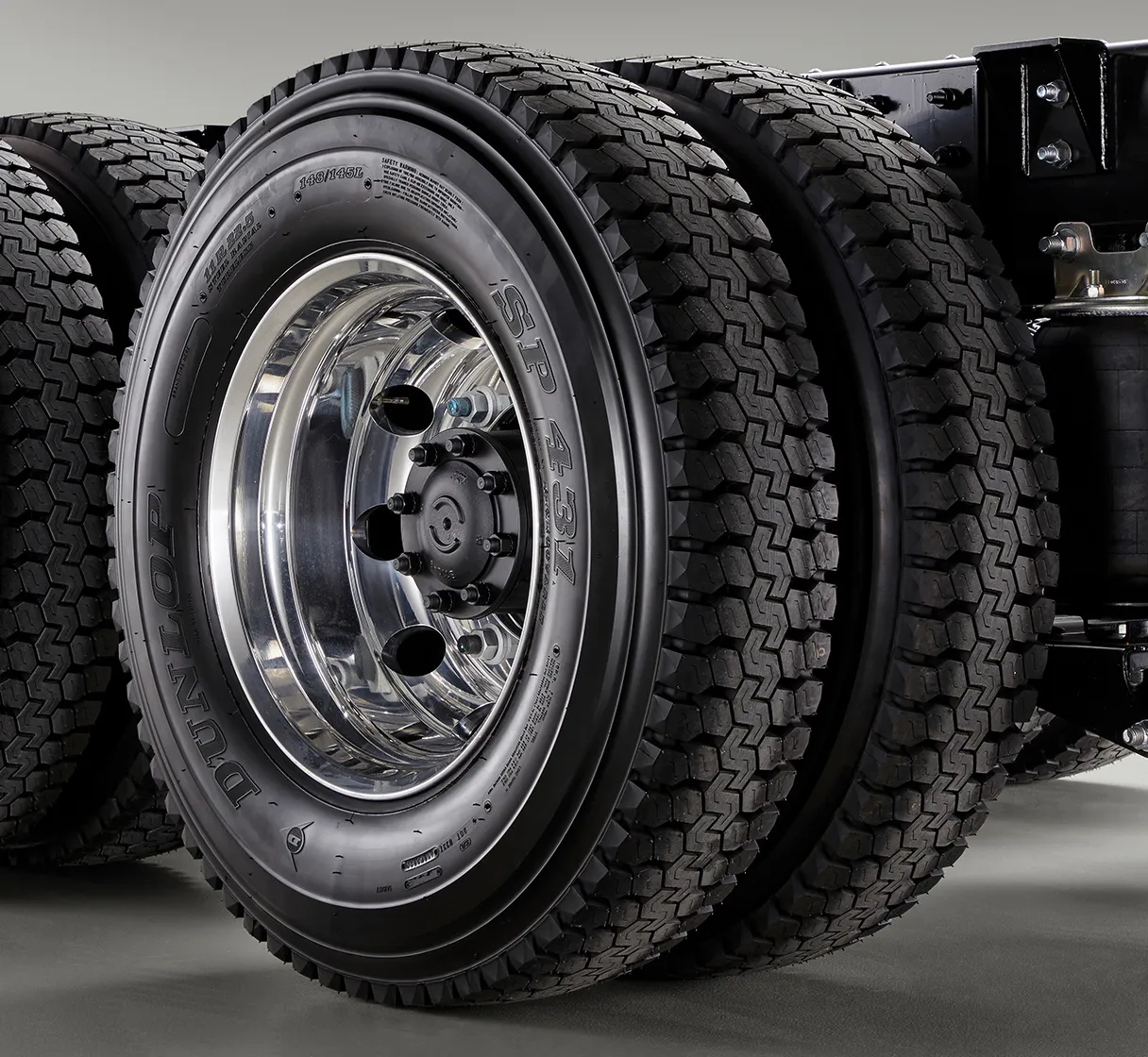 ISZS1935 Fxseries Tyre Video Image Carousel 608X560 2X
